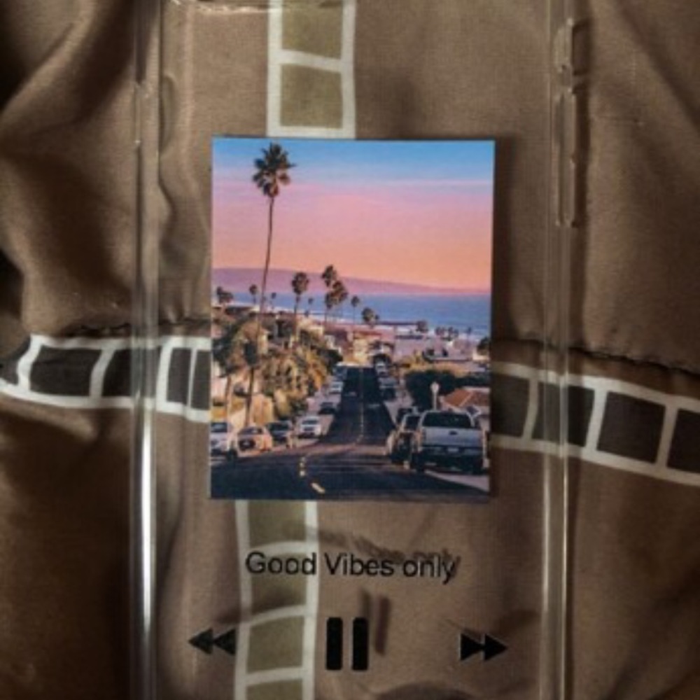 have this case in 2 sizes, i phone 7 and iphone11